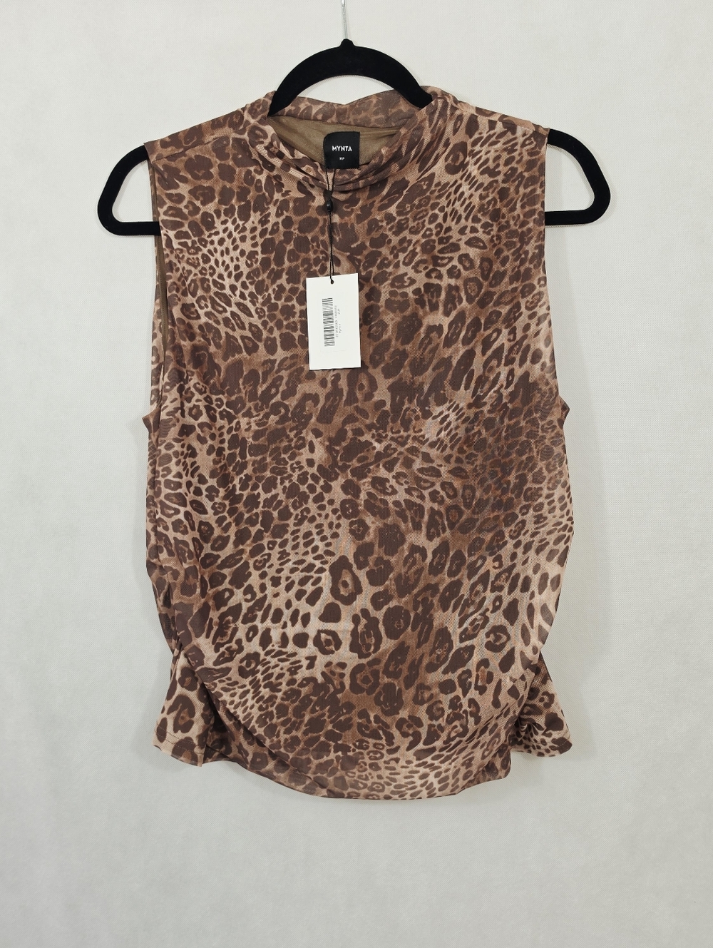 Mynta Sleeveless Leopard Print Top